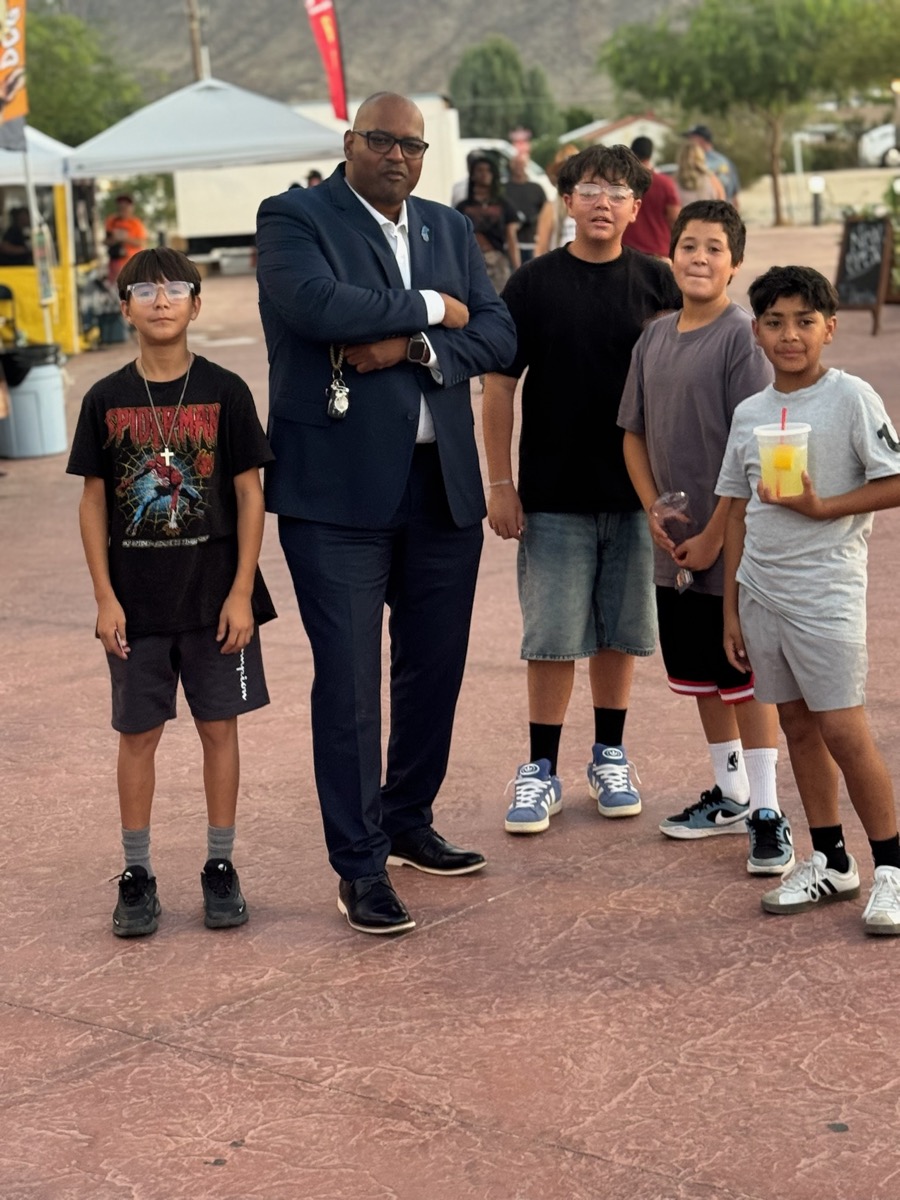 Cedric in conversation at SEIU union event